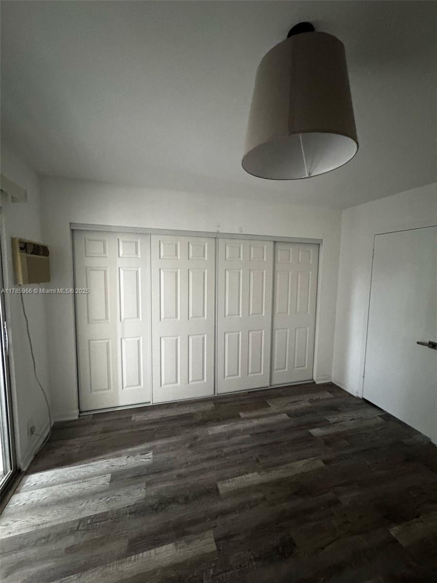 SUFFOLK AT CENTURY VILLAG - Residential