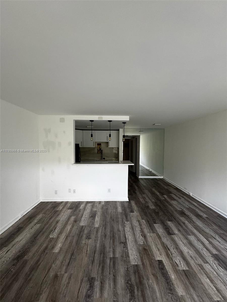 SUFFOLK AT CENTURY VILLAG - Residential