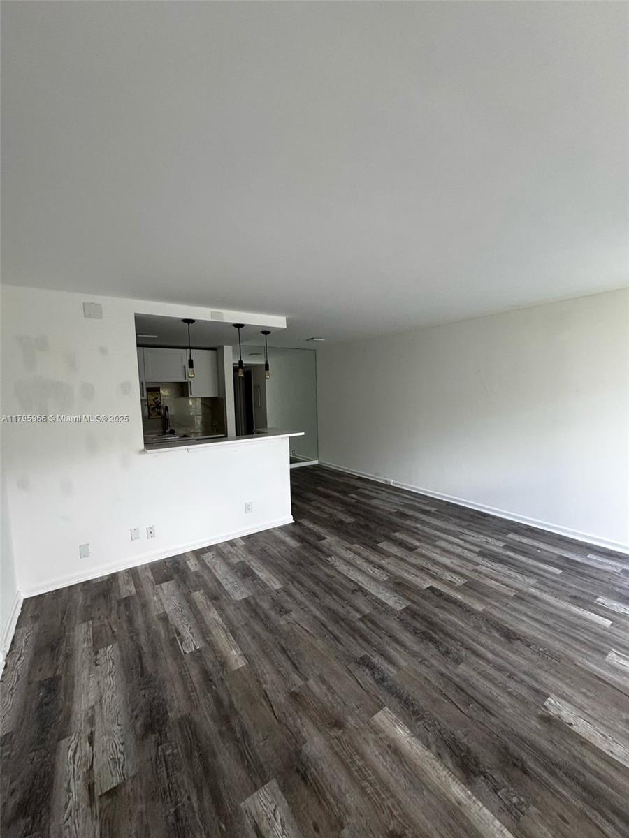 SUFFOLK AT CENTURY VILLAG - Residential