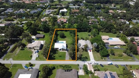 Photo of 11501 SW 3rd St, Plantation, FL 33325 (MLS # A11860270)