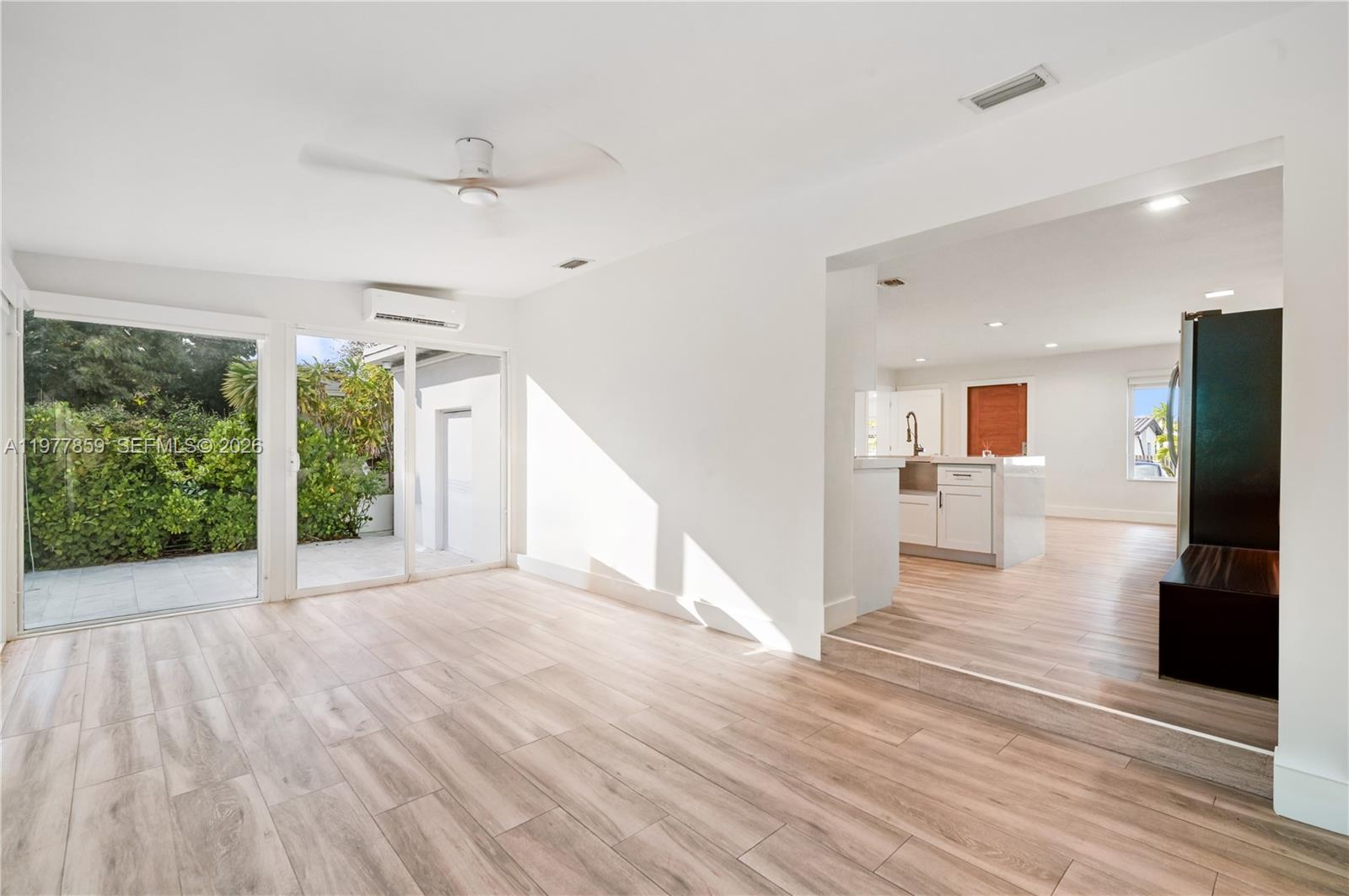 CORAL WAY PLAZA - Residential Lease