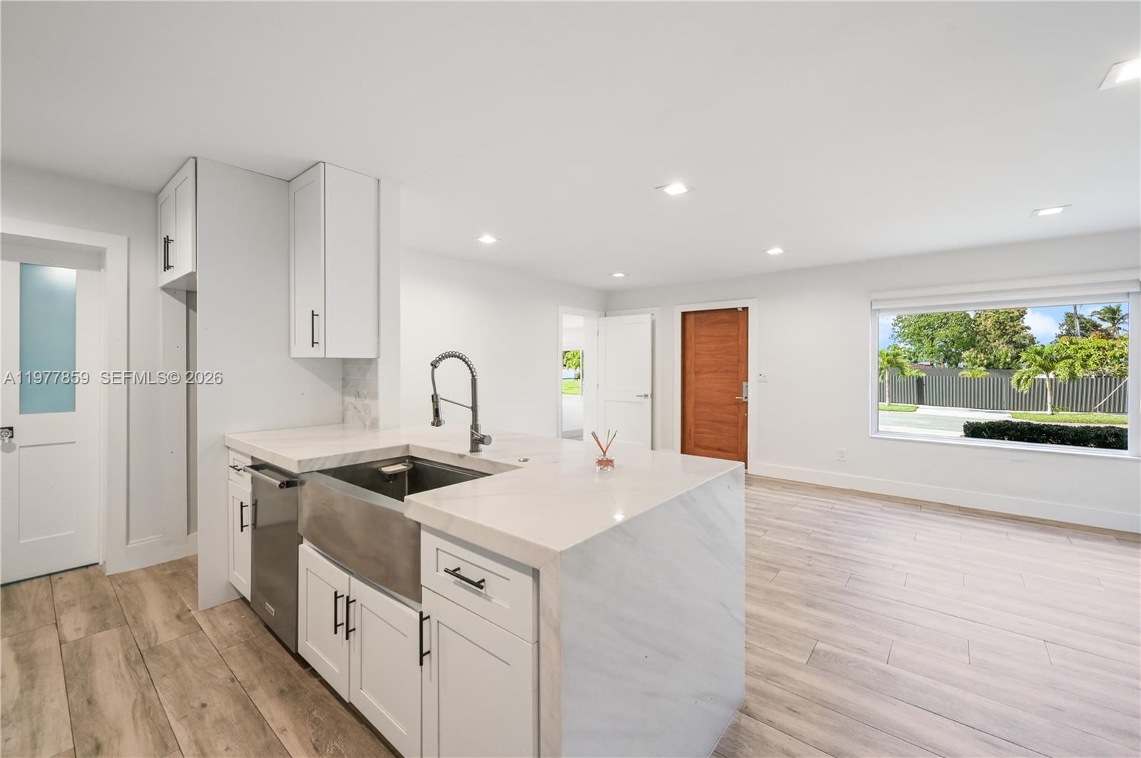 CORAL WAY PLAZA - Residential Lease