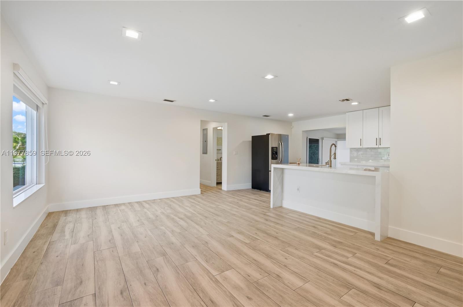 CORAL WAY PLAZA - Residential Lease