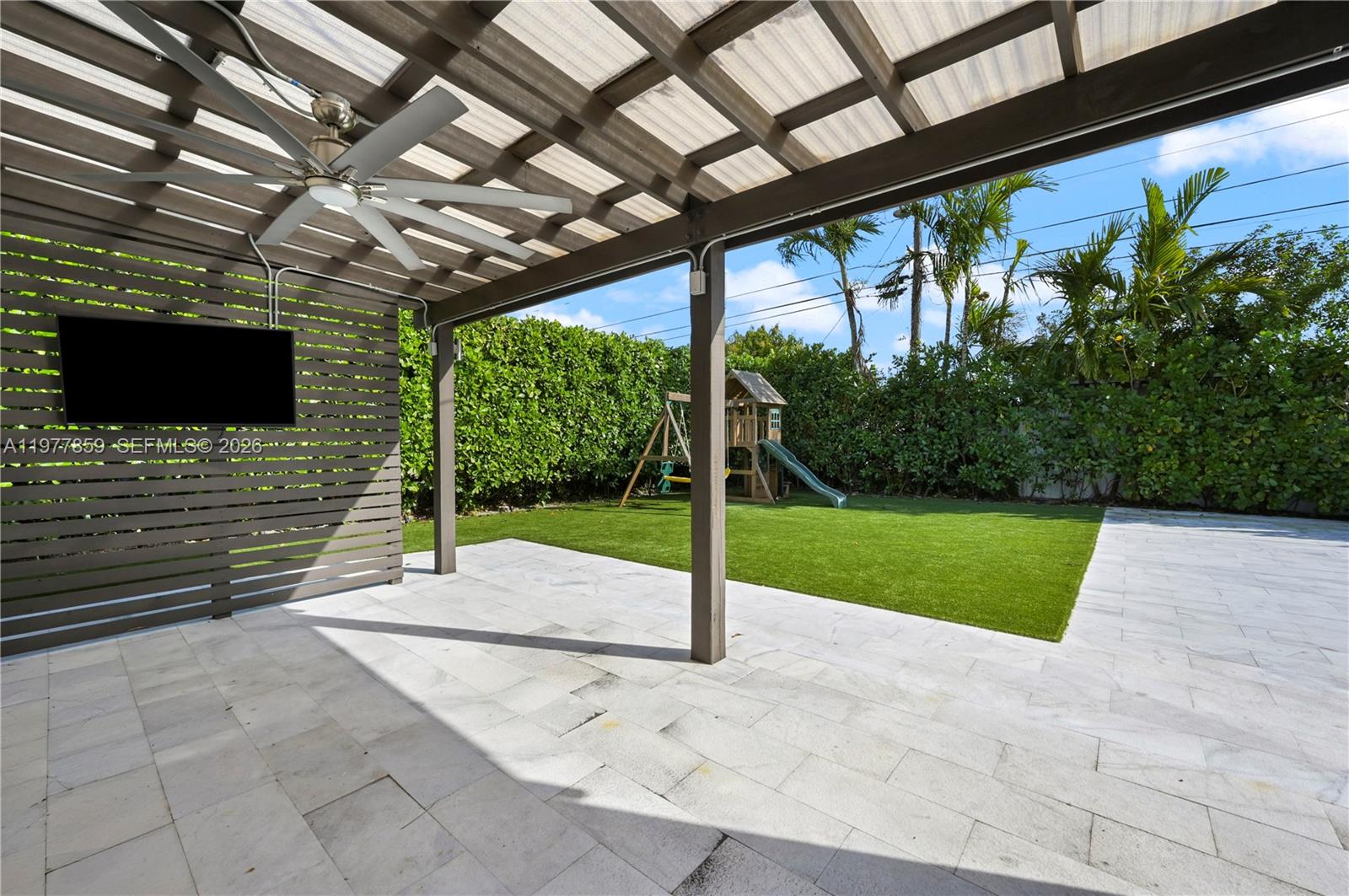 CORAL WAY PLAZA - Residential Lease