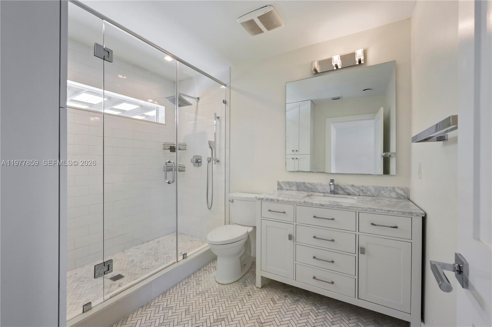 CORAL WAY PLAZA - Residential Lease