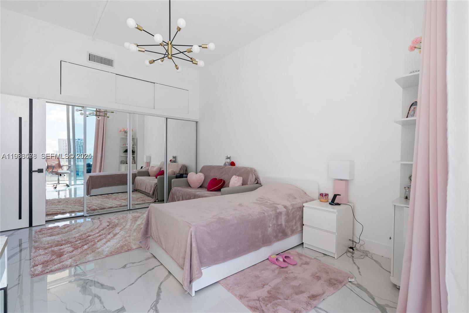 UPTOWN MARINA LOFTS CONDO - Residential Lease