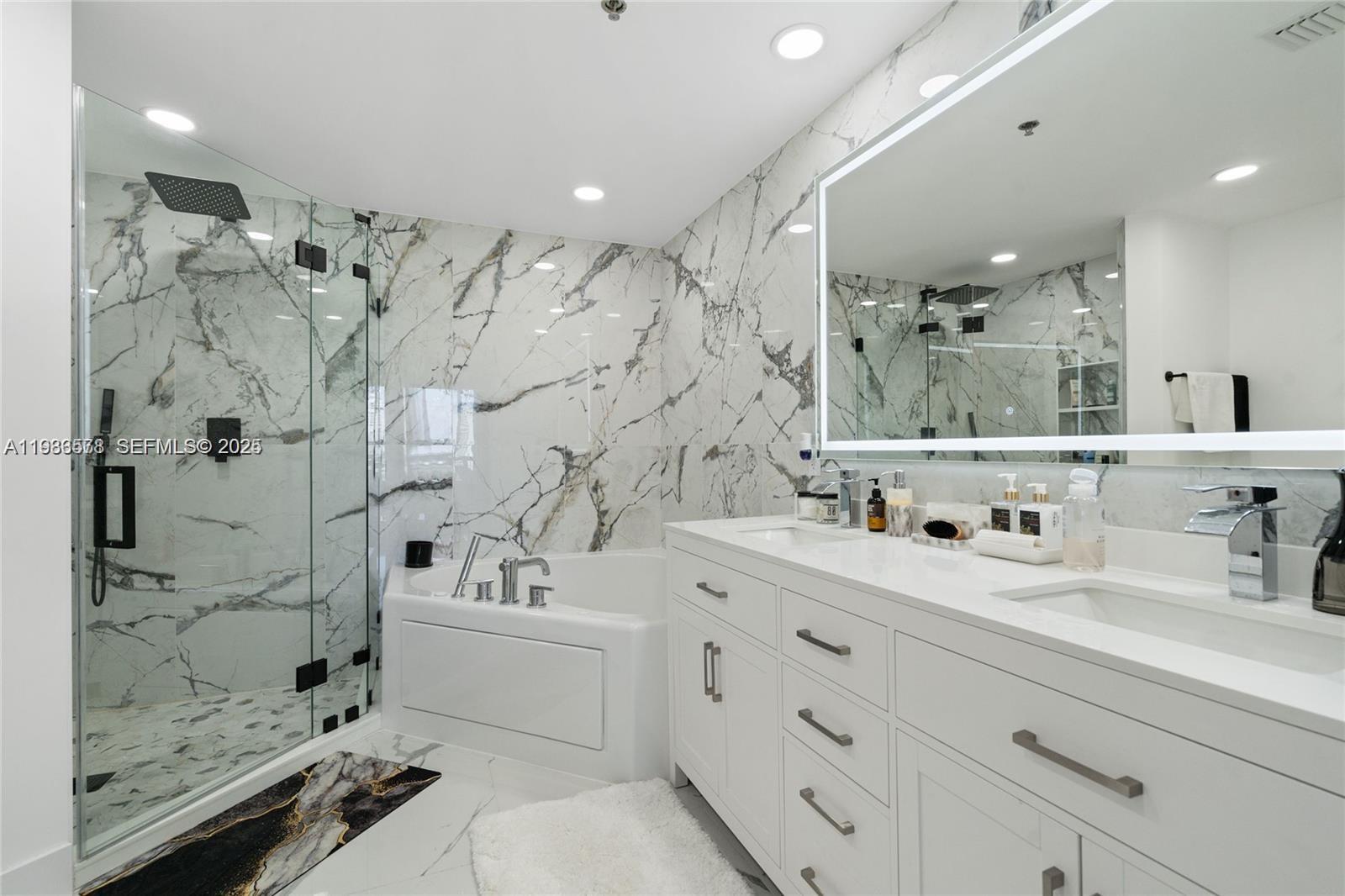 UPTOWN MARINA LOFTS CONDO - Residential Lease