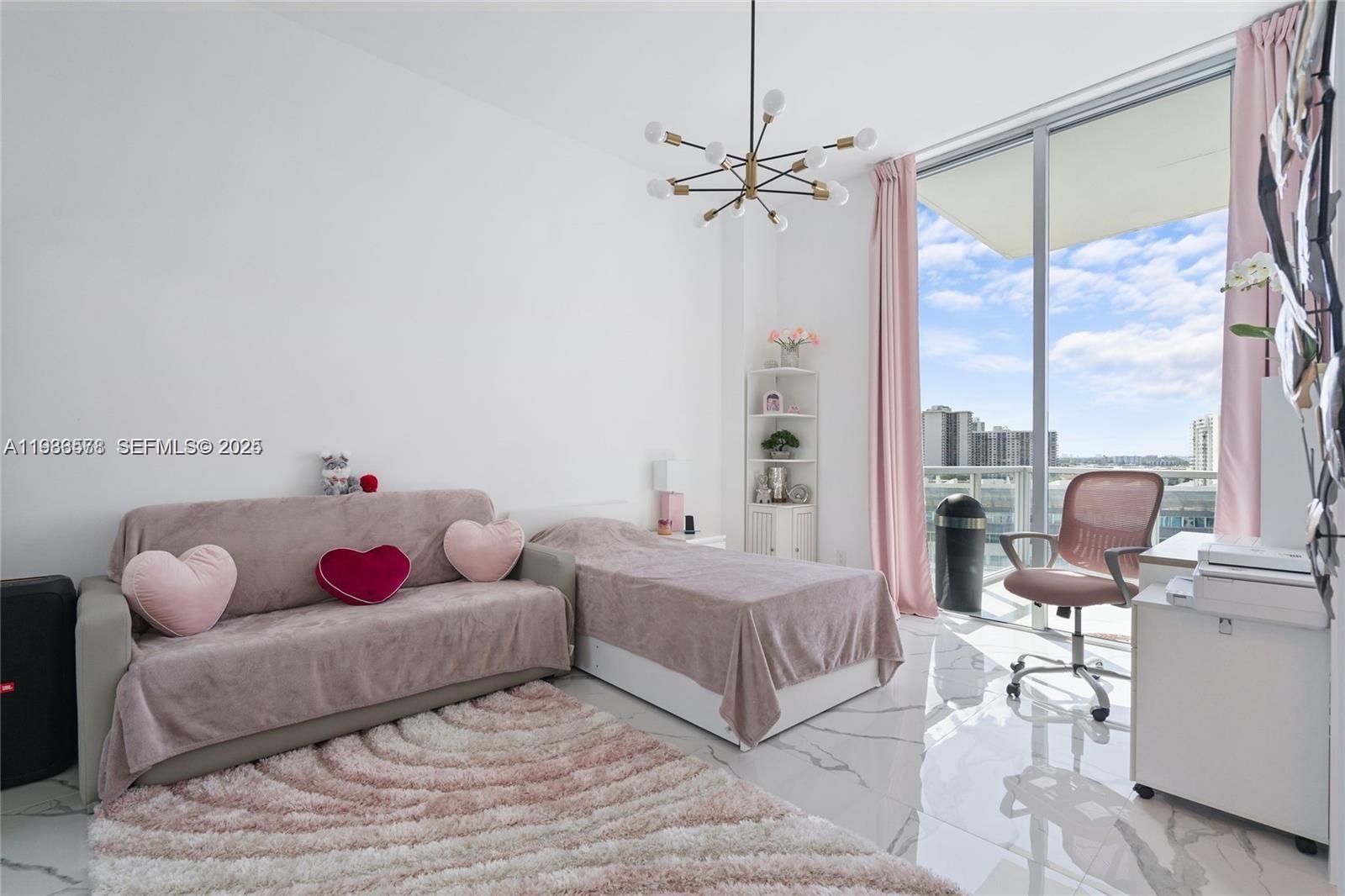 UPTOWN MARINA LOFTS CONDO - Residential Lease