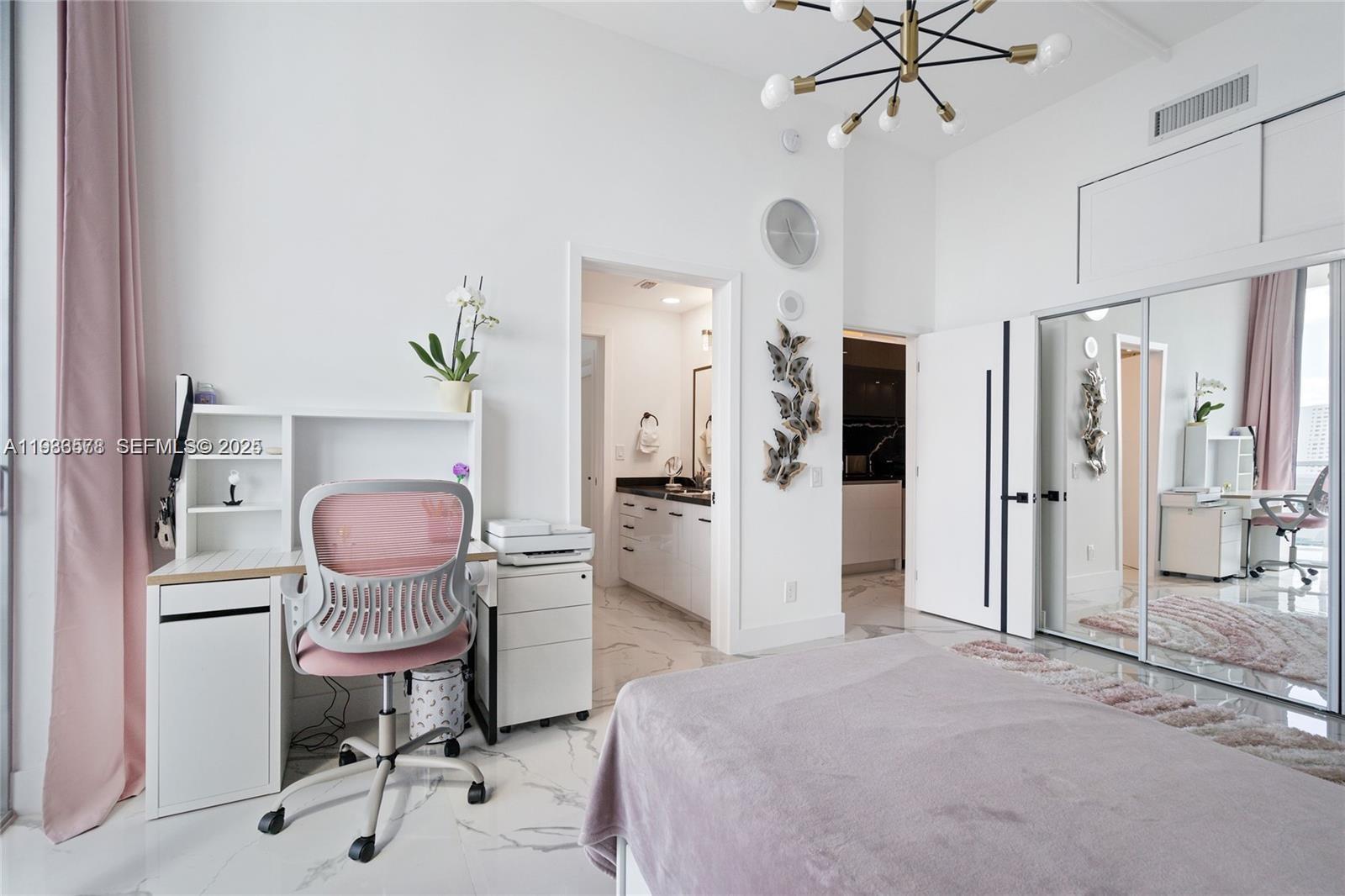 UPTOWN MARINA LOFTS CONDO - Residential Lease