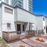 RIVER CLUB TOWNHOUSE COND - Residential