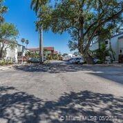 RIVER CLUB TOWNHOUSE COND - Residential