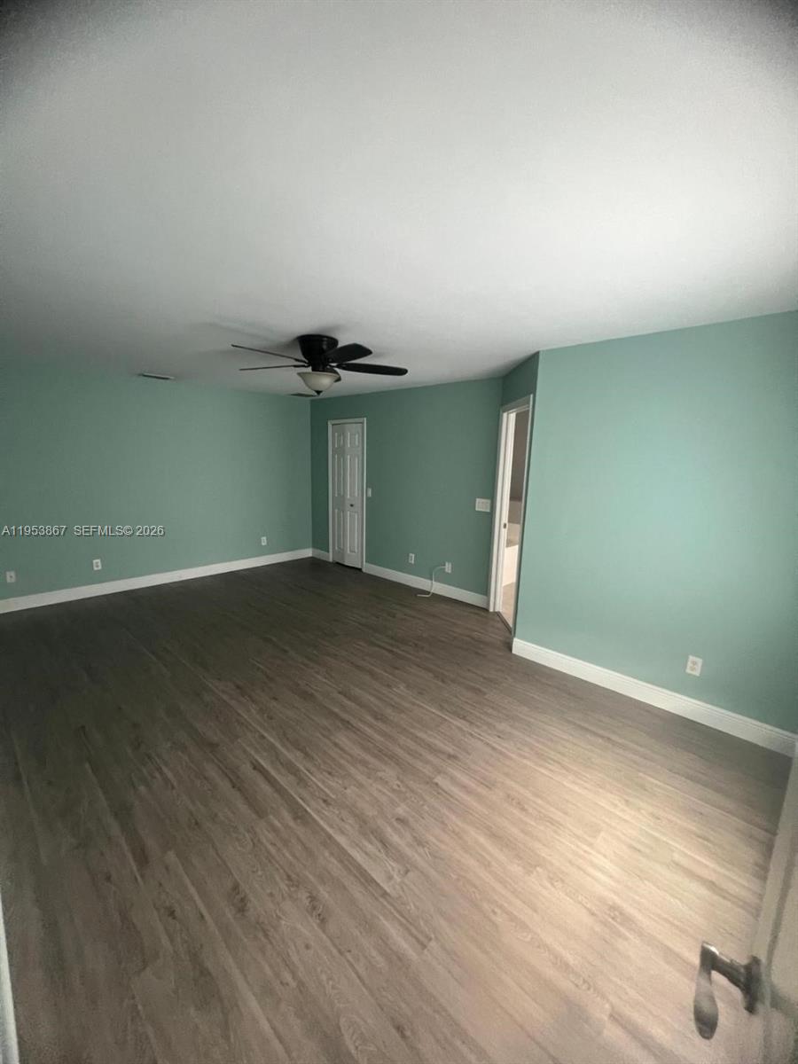 CC UT 71 N OF TRAFALGAR & - Residential