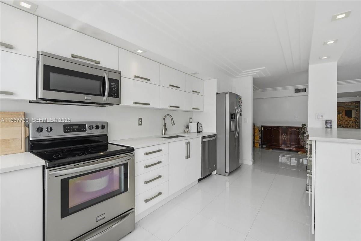 DEL PRADO MARINA - Residential