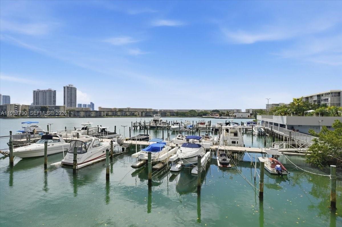 DEL PRADO MARINA - Residential