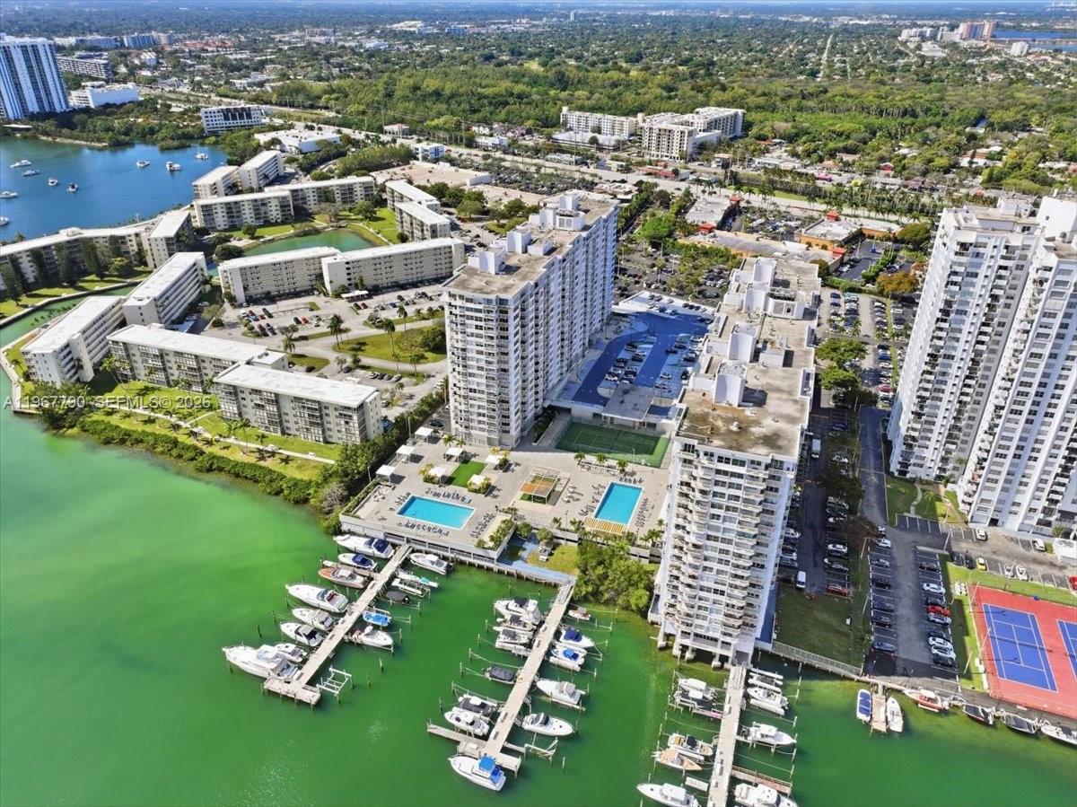 DEL PRADO MARINA - Residential