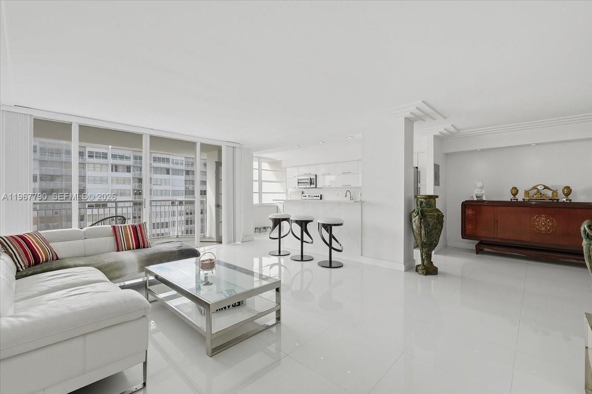 DEL PRADO MARINA - Residential