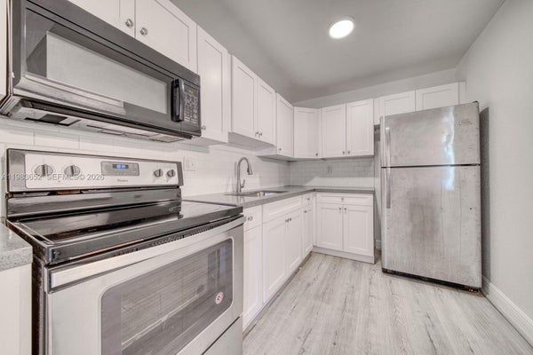 9459 SW 76TH ST APT R5, MIAMI, FL 33173 - Image a47ea2bd5b5a42189baf19dbfffb941c/158583123