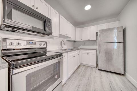 9459 SW 76th St R5 Miami FL 33173