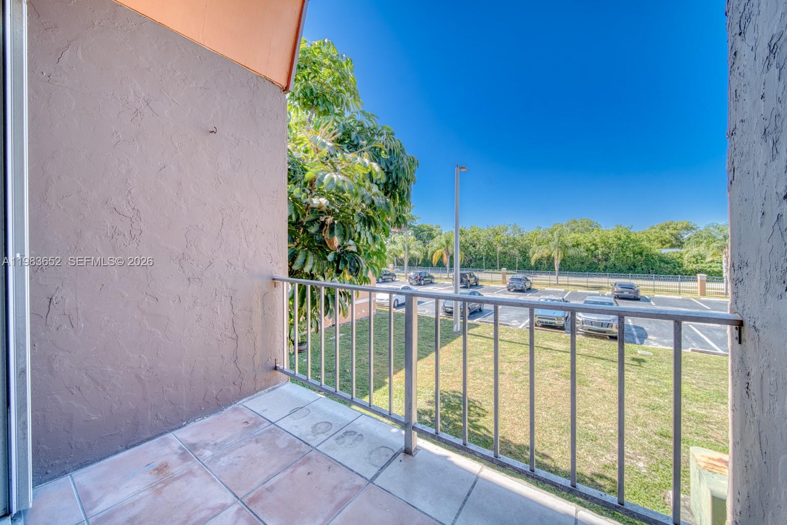 9459 SW 76th St R5