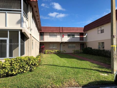 Photo of 591 Saxony M #591, Delray Beach, FL 33446 (MLS # A11854590) Photo of 591 Saxony M #591, Delray Beach, FL 33446 (MLS # A11854590)