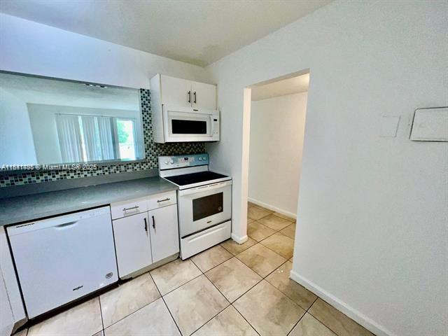 15221 NE 6th Ave A301