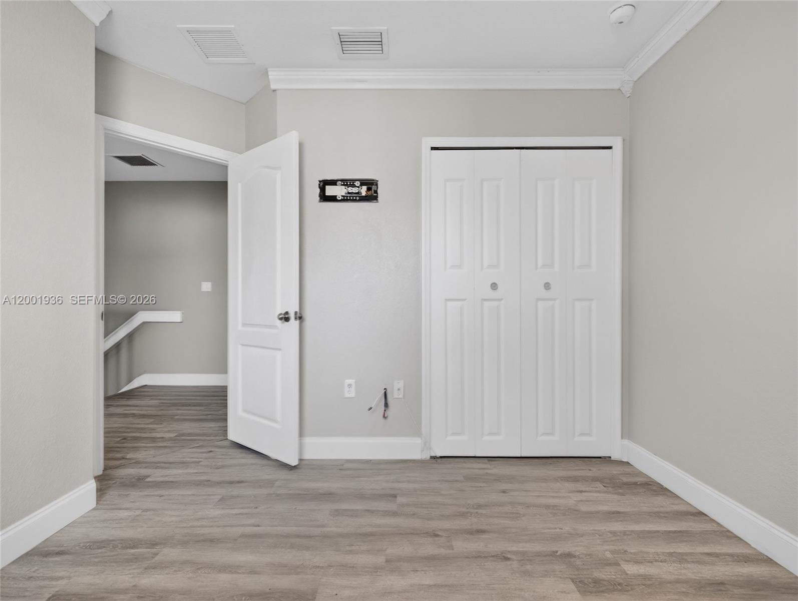 MELROSE POINT CONDO - Residential Lease