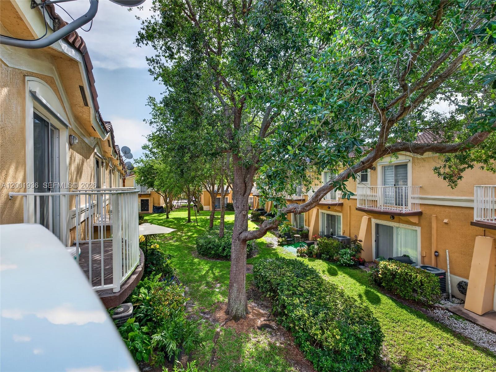 MELROSE POINT CONDO - Residential Lease