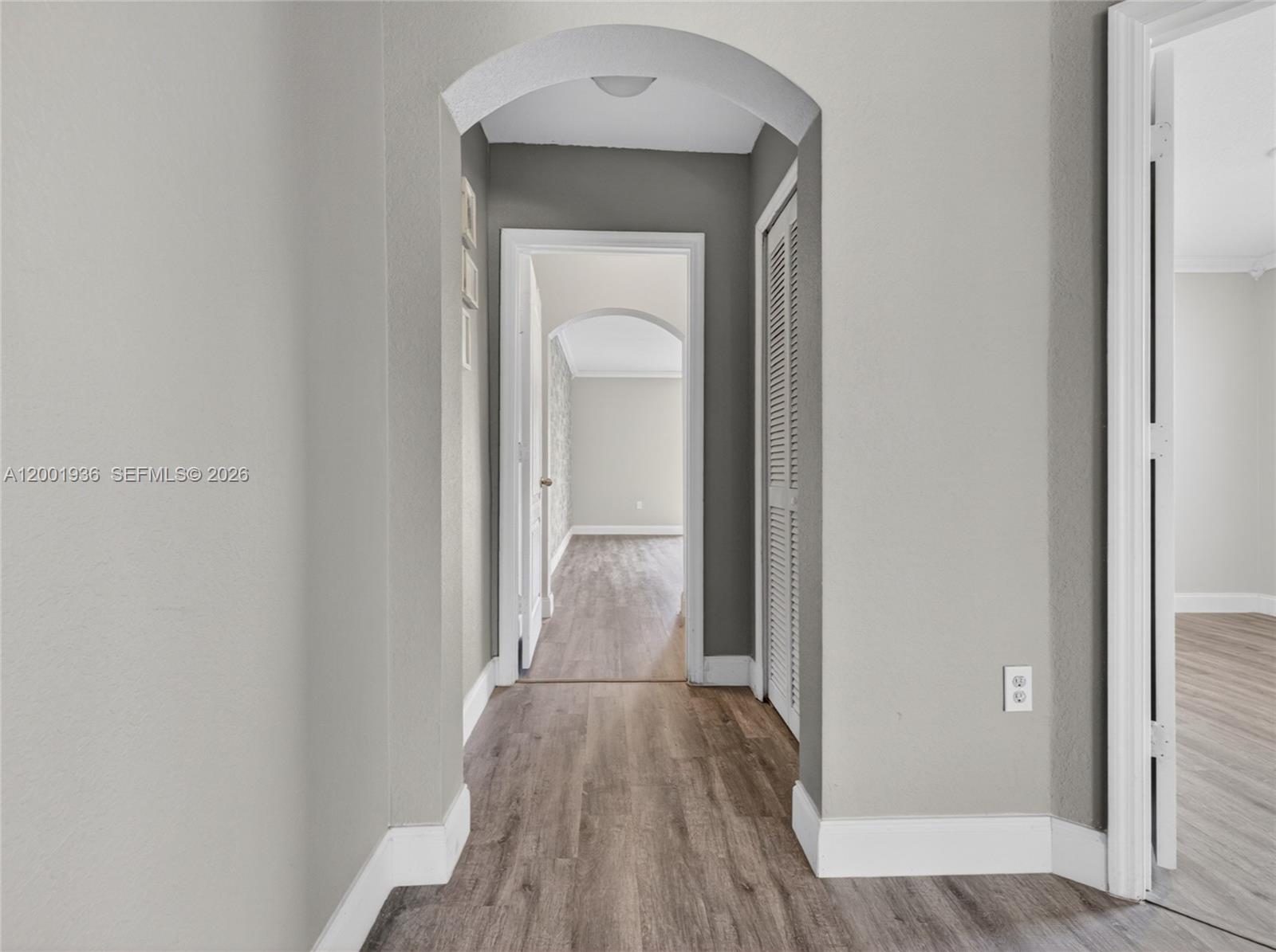 MELROSE POINT CONDO - Residential Lease