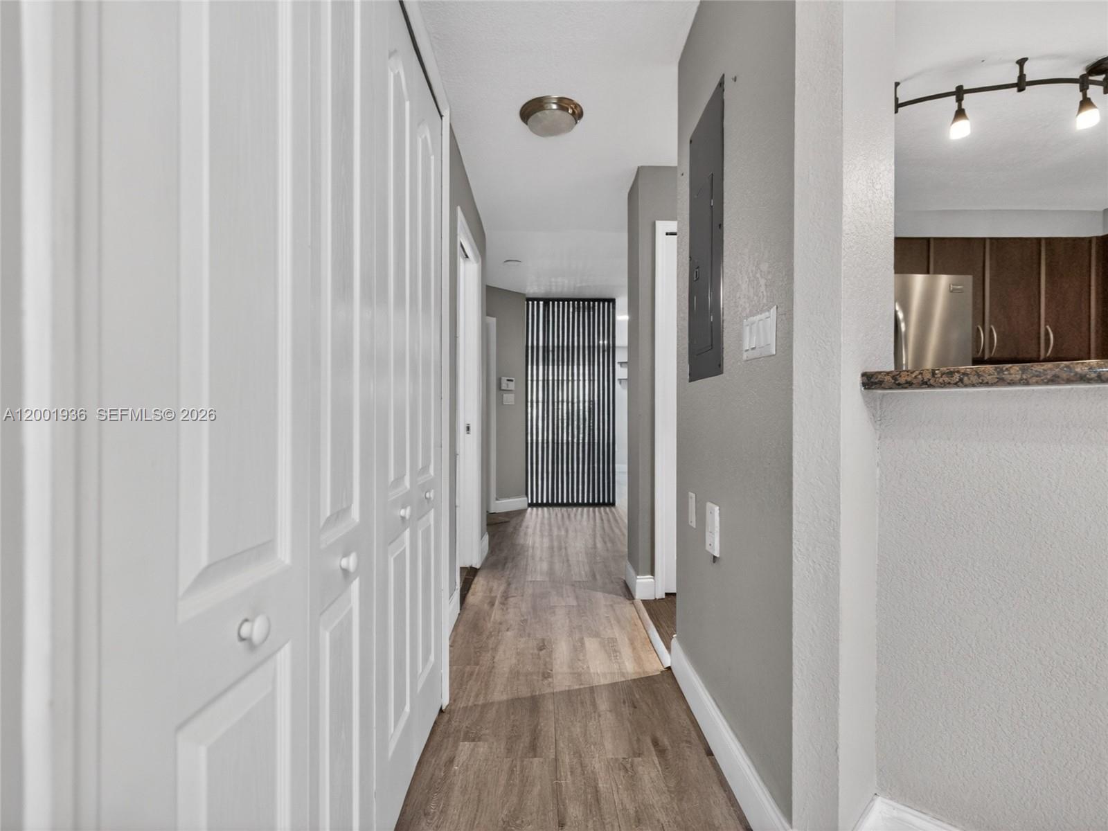 MELROSE POINT CONDO - Residential Lease