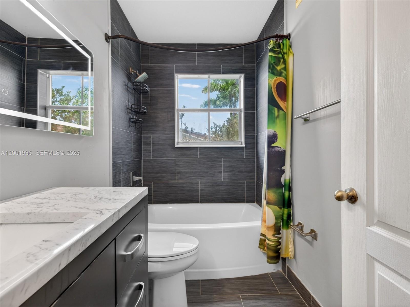 MELROSE POINT CONDO - Residential Lease