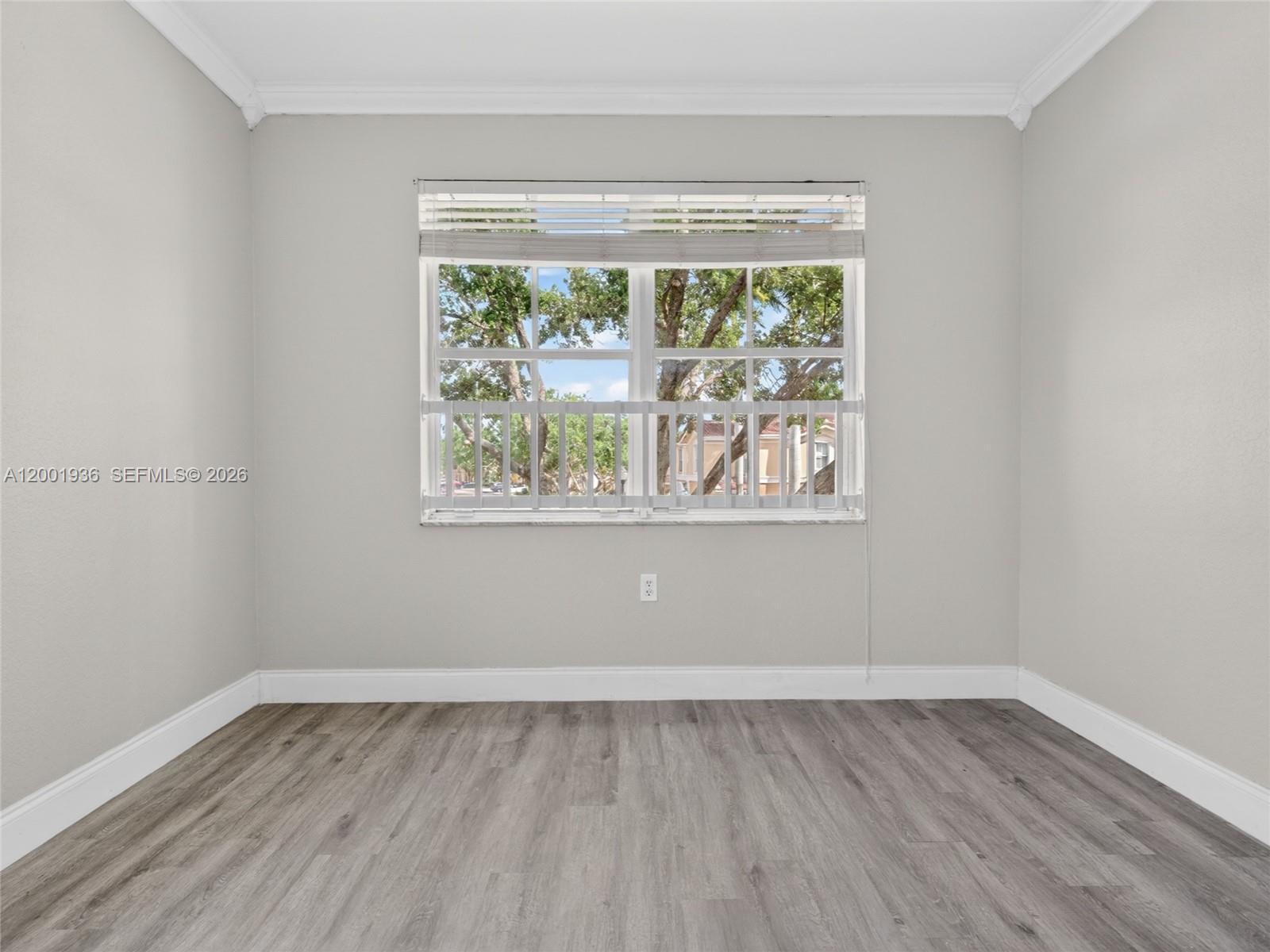 MELROSE POINT CONDO - Residential Lease