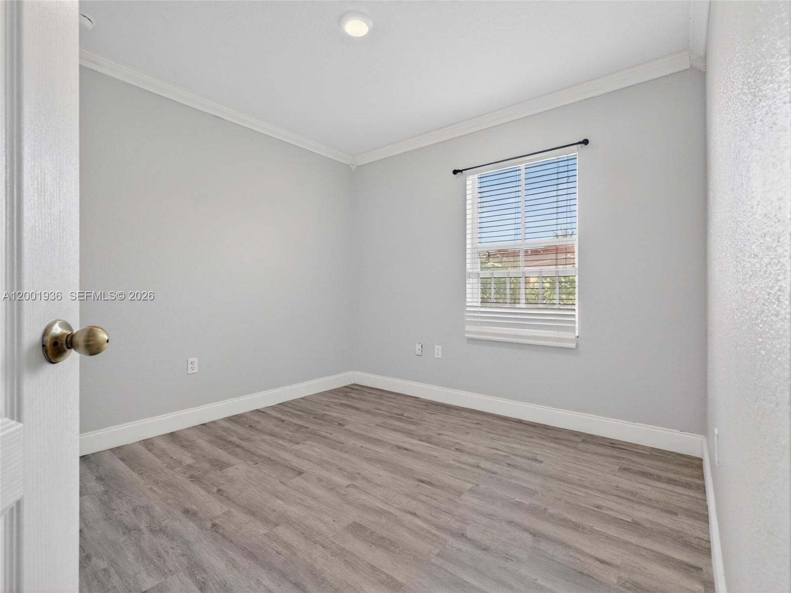 MELROSE POINT CONDO - Residential Lease