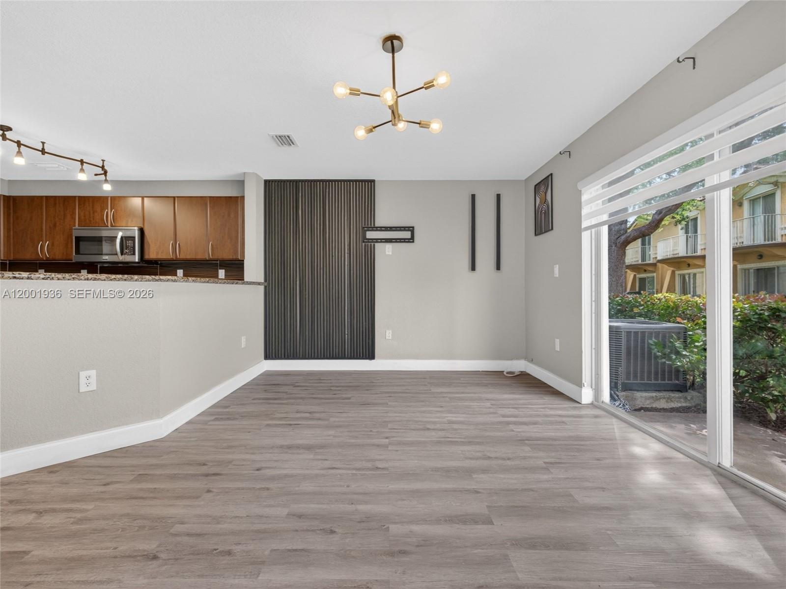 MELROSE POINT CONDO - Residential Lease