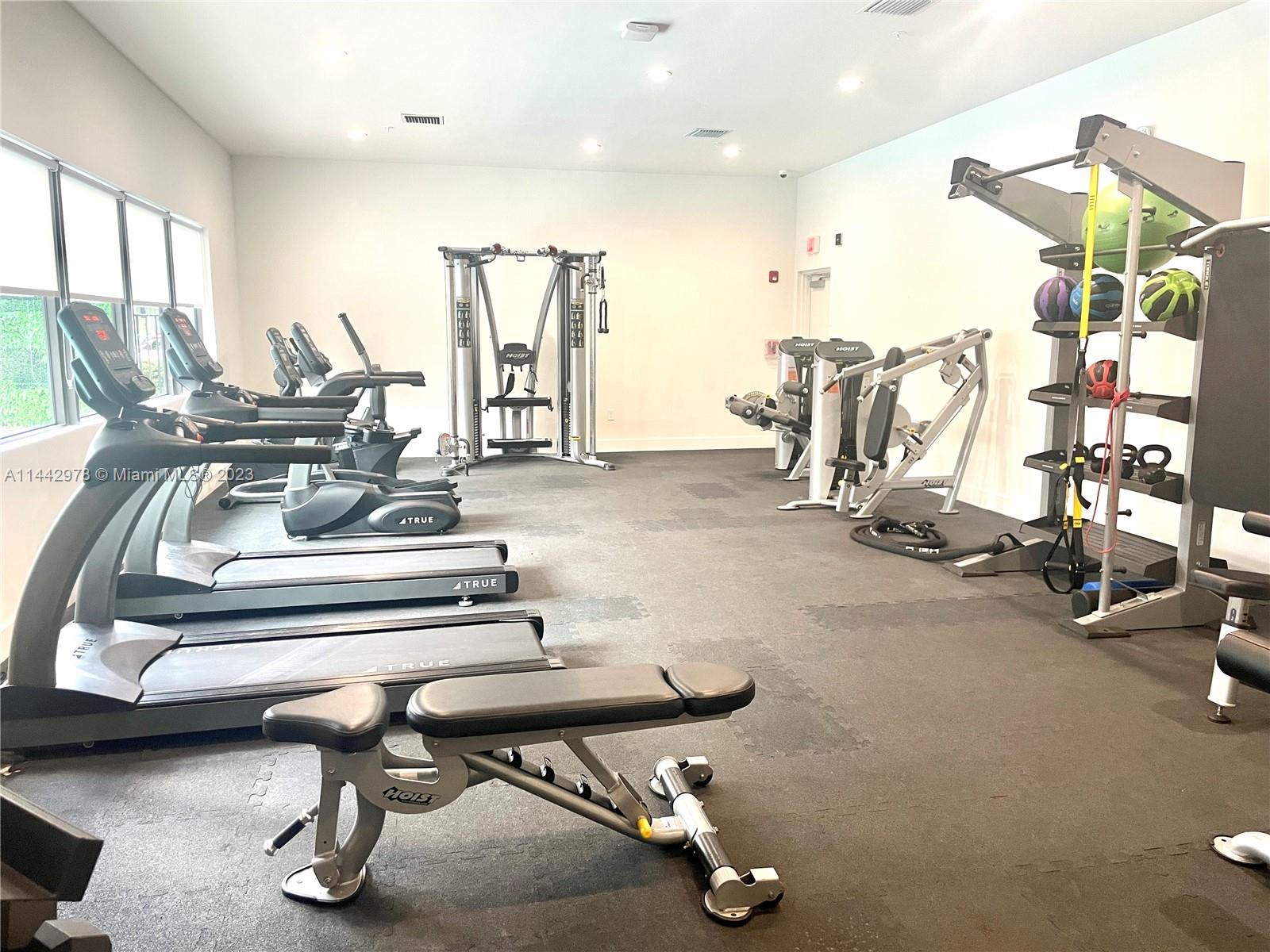 PLANTATION BUSINESS PARK - Residential