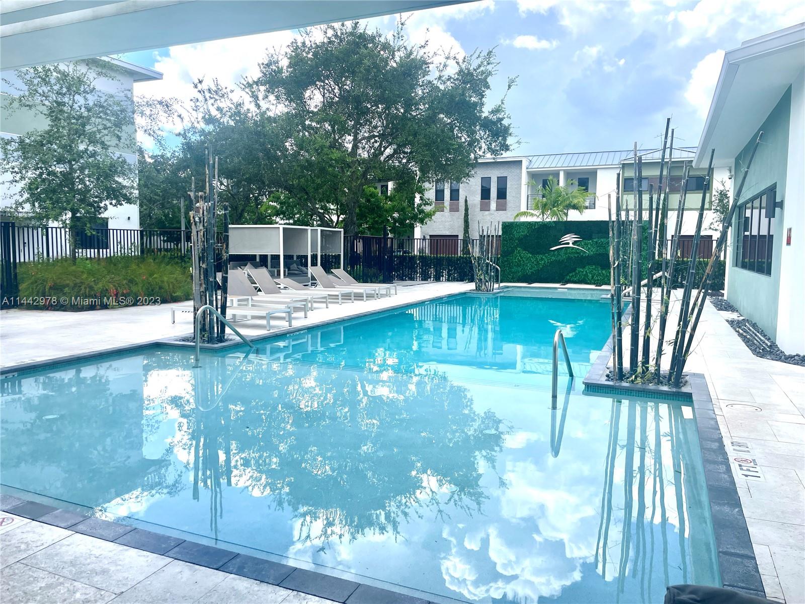 PLANTATION BUSINESS PARK - Residential