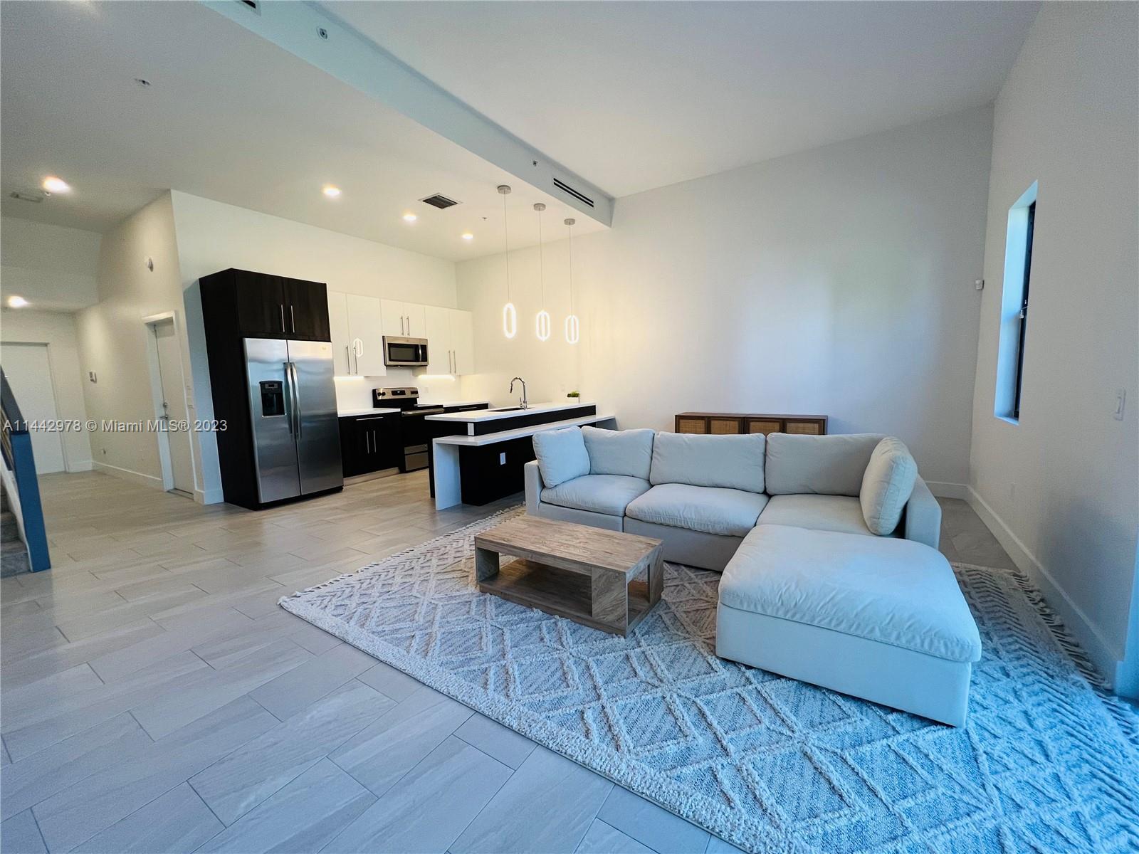 PLANTATION BUSINESS PARK - Residential