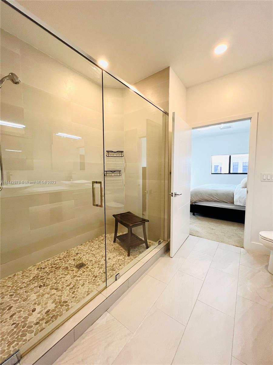 PLANTATION BUSINESS PARK - Residential