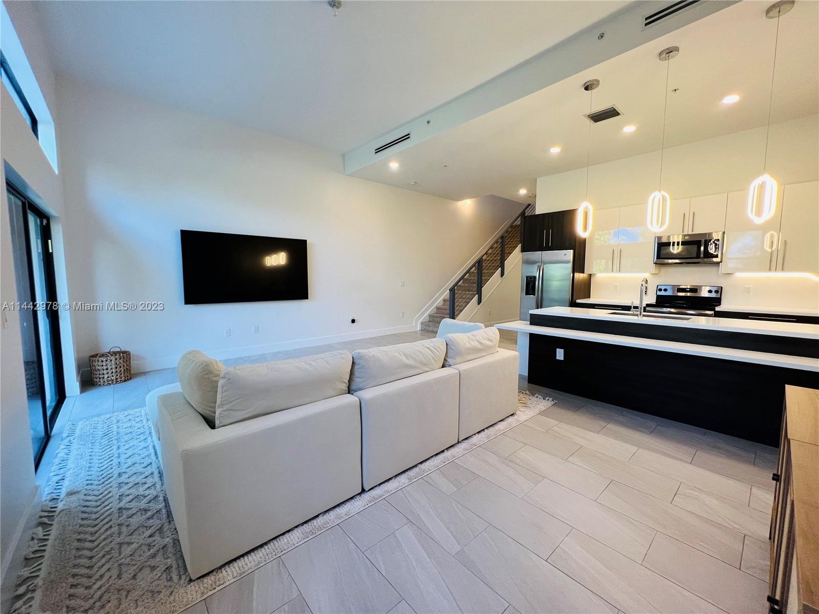 PLANTATION BUSINESS PARK - Residential