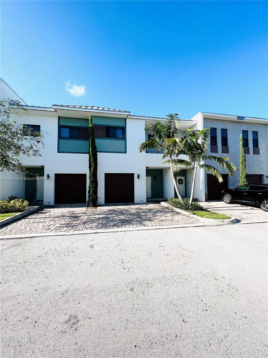 PLANTATION BUSINESS PARK - Residential