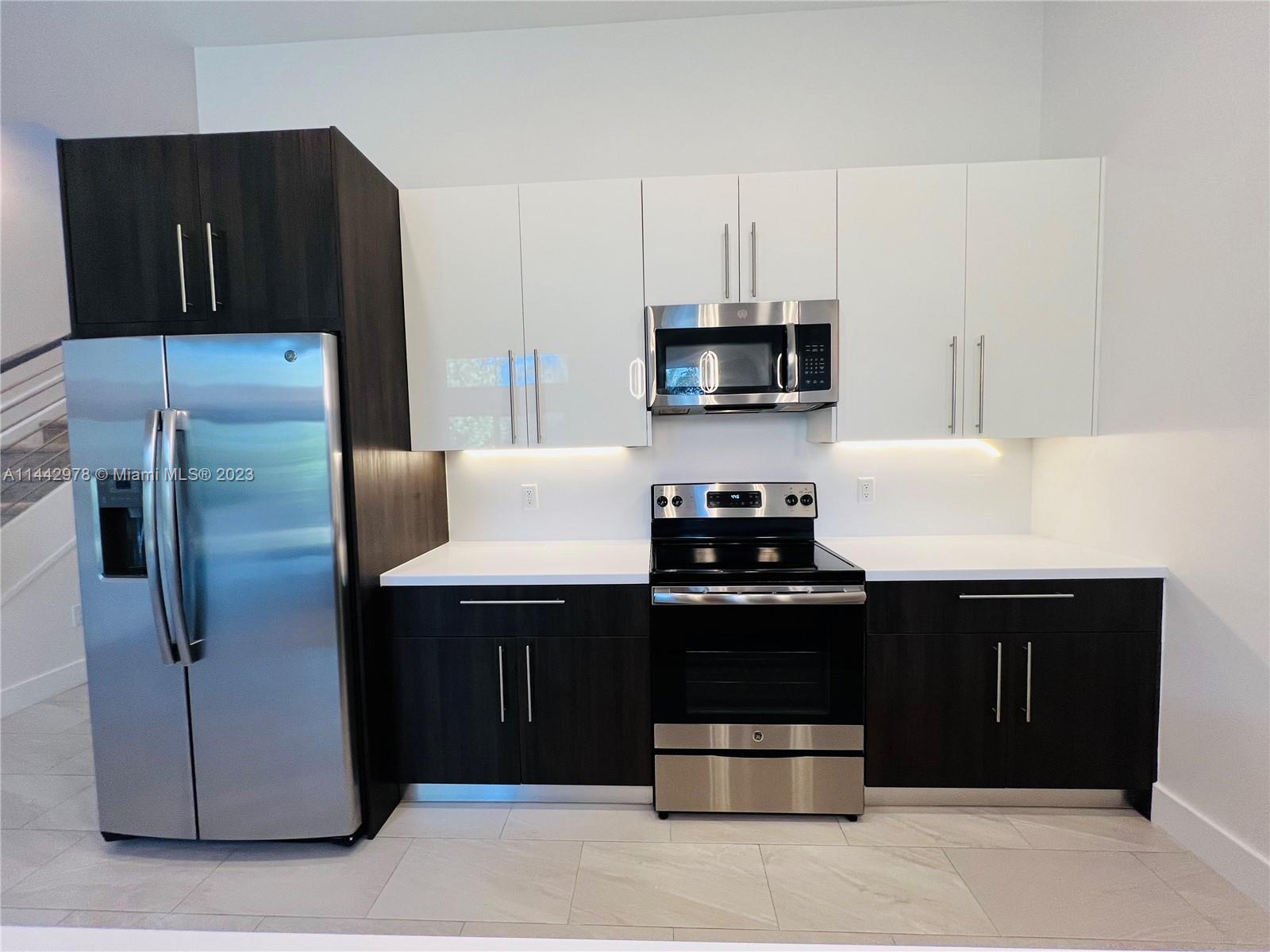 PLANTATION BUSINESS PARK - Residential