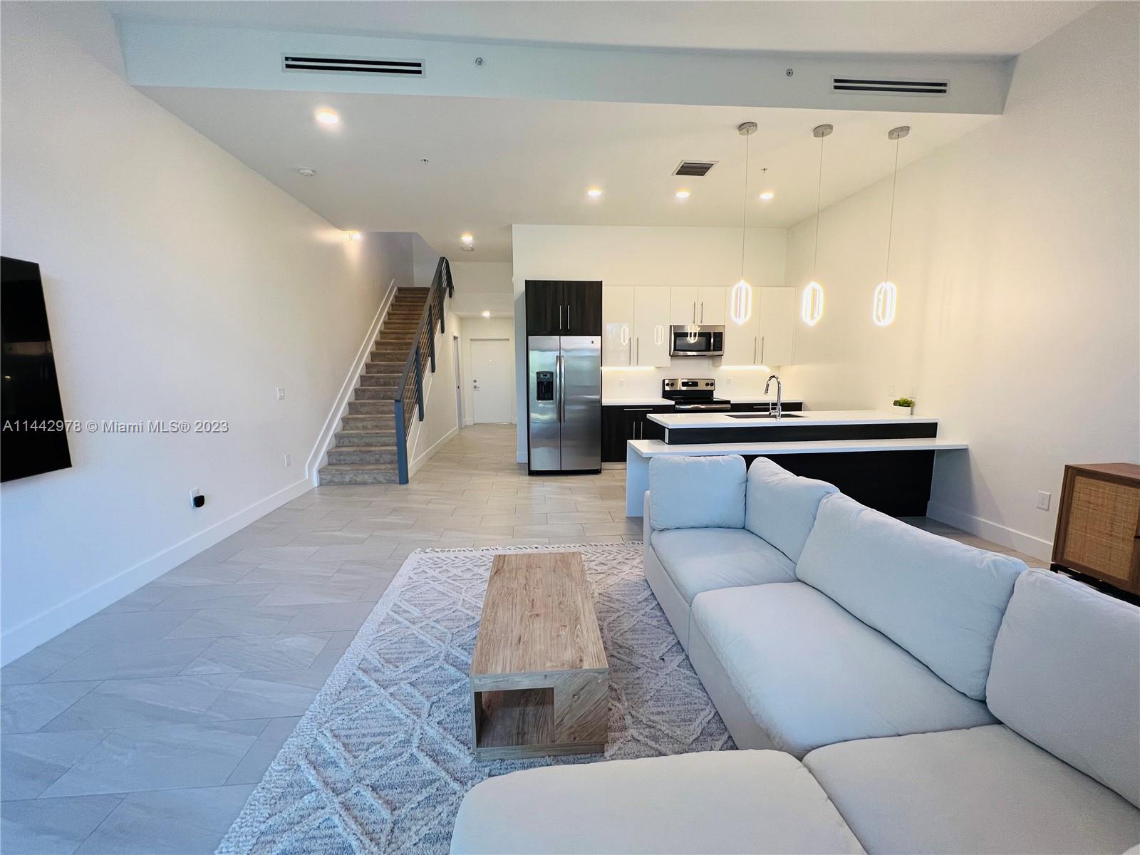 PLANTATION BUSINESS PARK - Residential