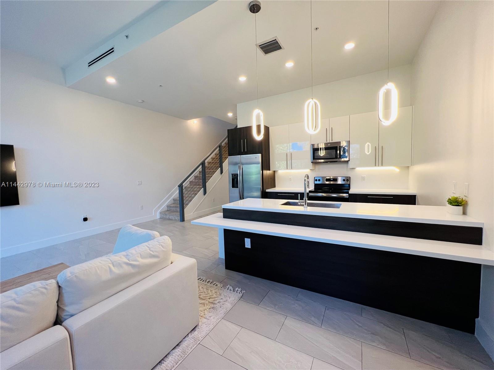 PLANTATION BUSINESS PARK - Residential