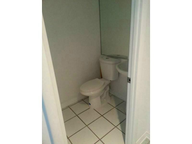 EUCLID EAST CONDO - Residential Lease