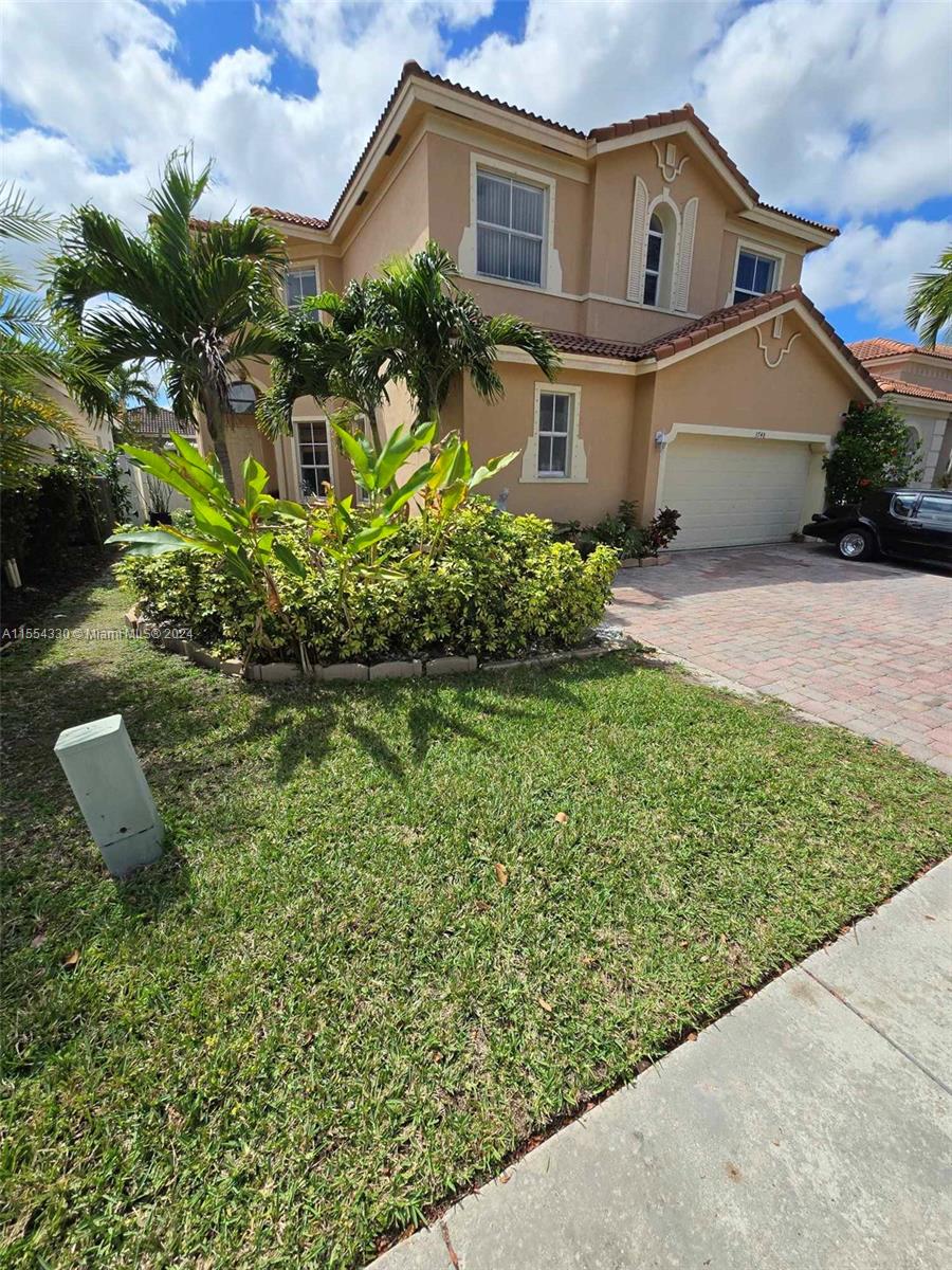 Property for Sale at 3748 Ne 11th St, Homestead, Miami-Dade County, Florida - Bedrooms: 8 
Bathrooms: 4  - $699,000
