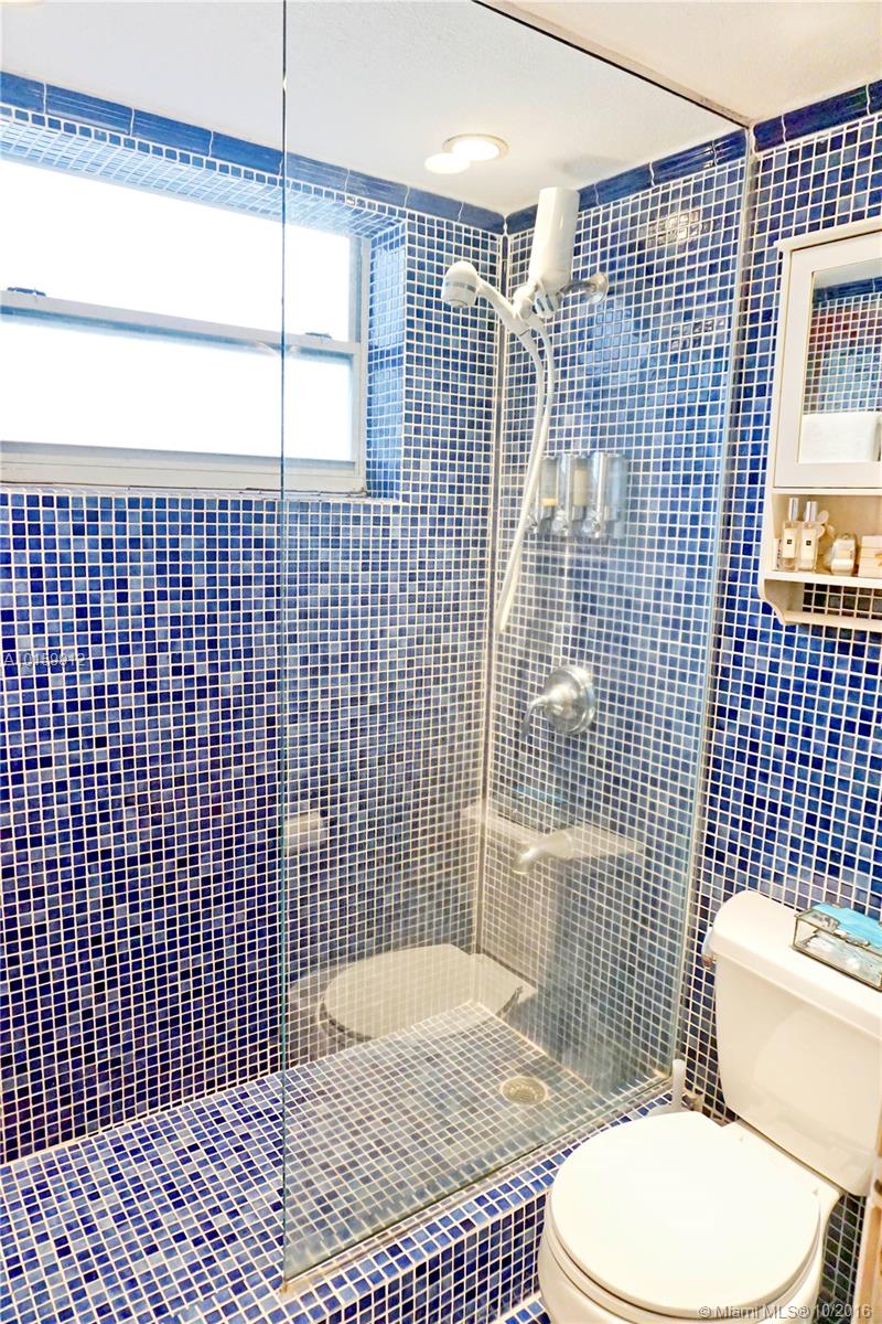 Bayshore Yacht Tennis - Residential Lease