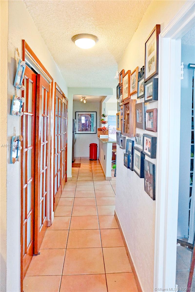 Bayshore Yacht Tennis - Residential Lease