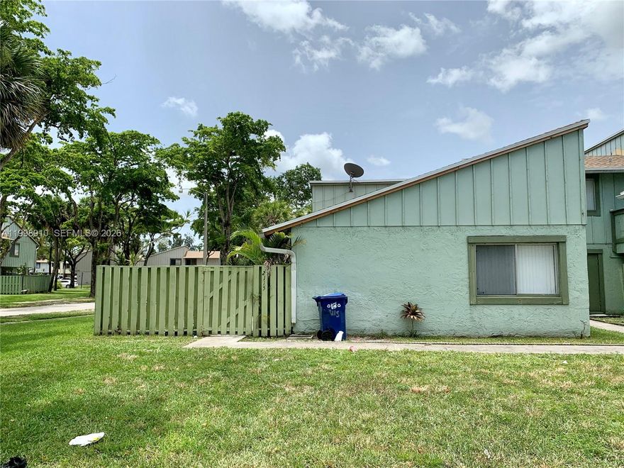 Great value in this one-story villa located in a well-maintained community. This 2-bedroom, 1.5-bath home features a spacious layout with a comfortable living and dining area, a large primary bedroom with deep closet space, and ceramic flooring throughout. Enjoy a newly updated kitchen and the convenience of having a washer and dryer inside the unit. The property also includes a detached garage and a fenced patio area for added privacy. Conveniently located near shopping centers, restaurants, and major roads. Community offers a pool and open green spaces. Only first month and two security deposits required (second deposit may be split). Association approval required.