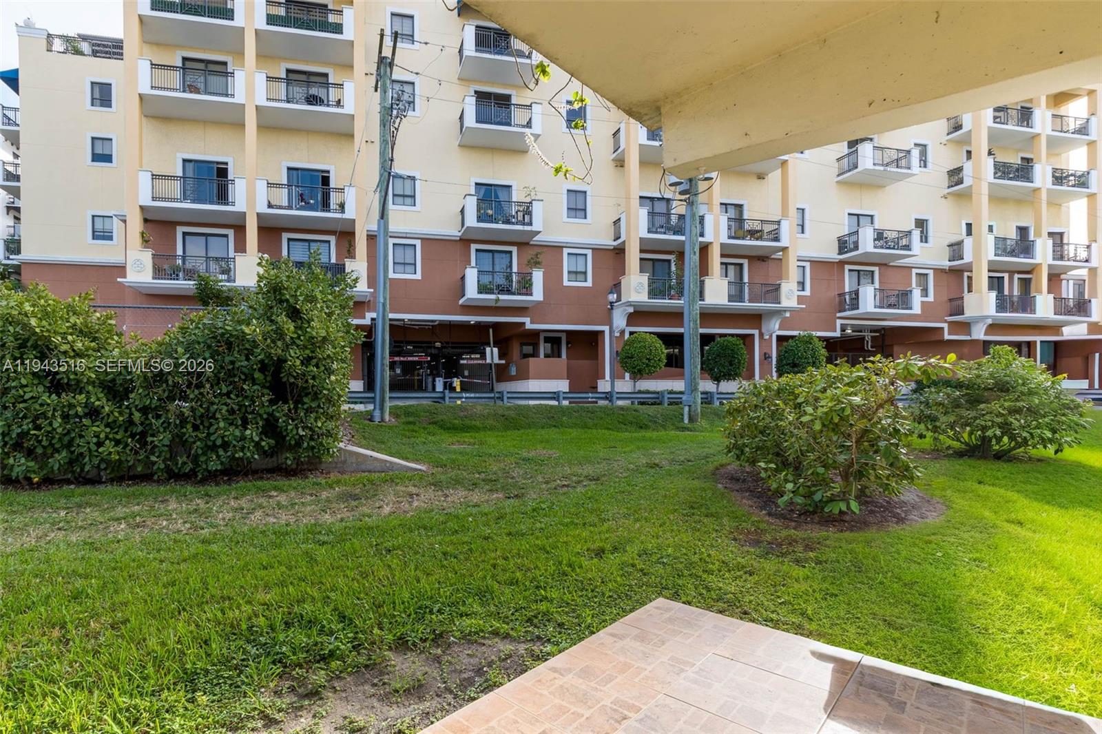 VILLAGE AT DADELAND CONDO - Residential Lease