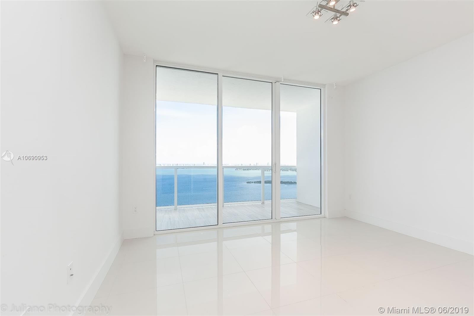 BAY HOUSE MIAMI CONDO - Residential