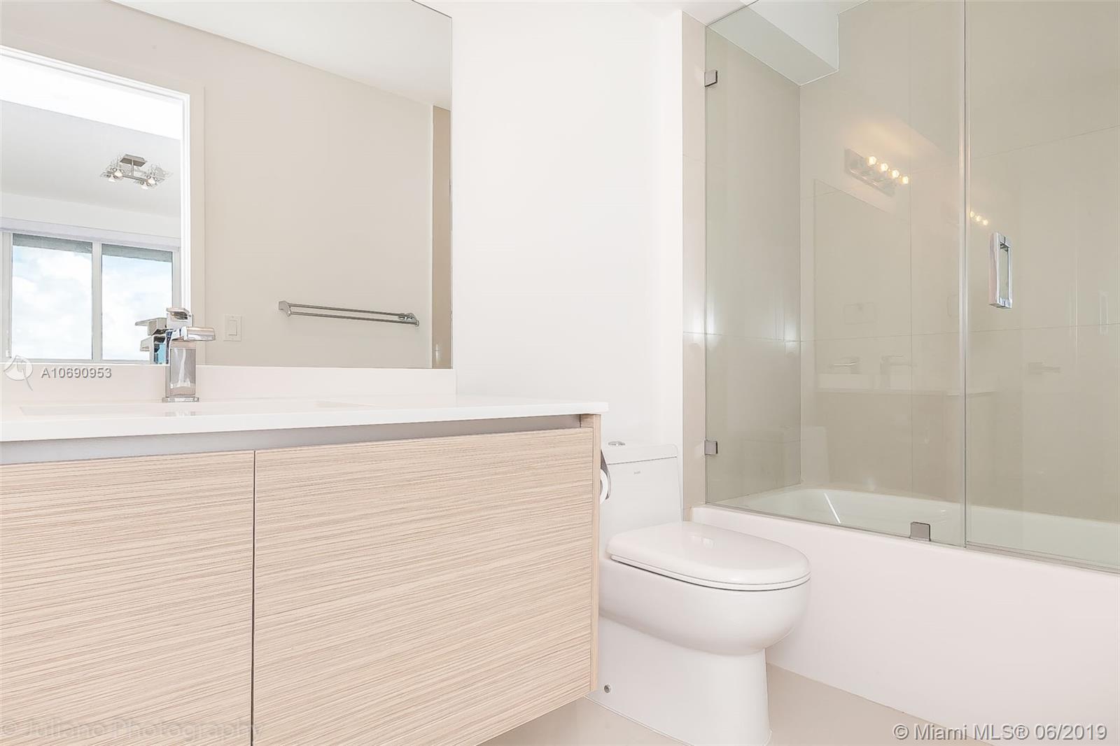 BAY HOUSE MIAMI CONDO - Residential